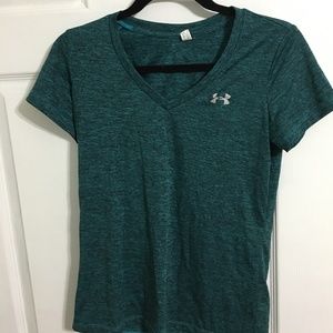 Under Armor t-shirt